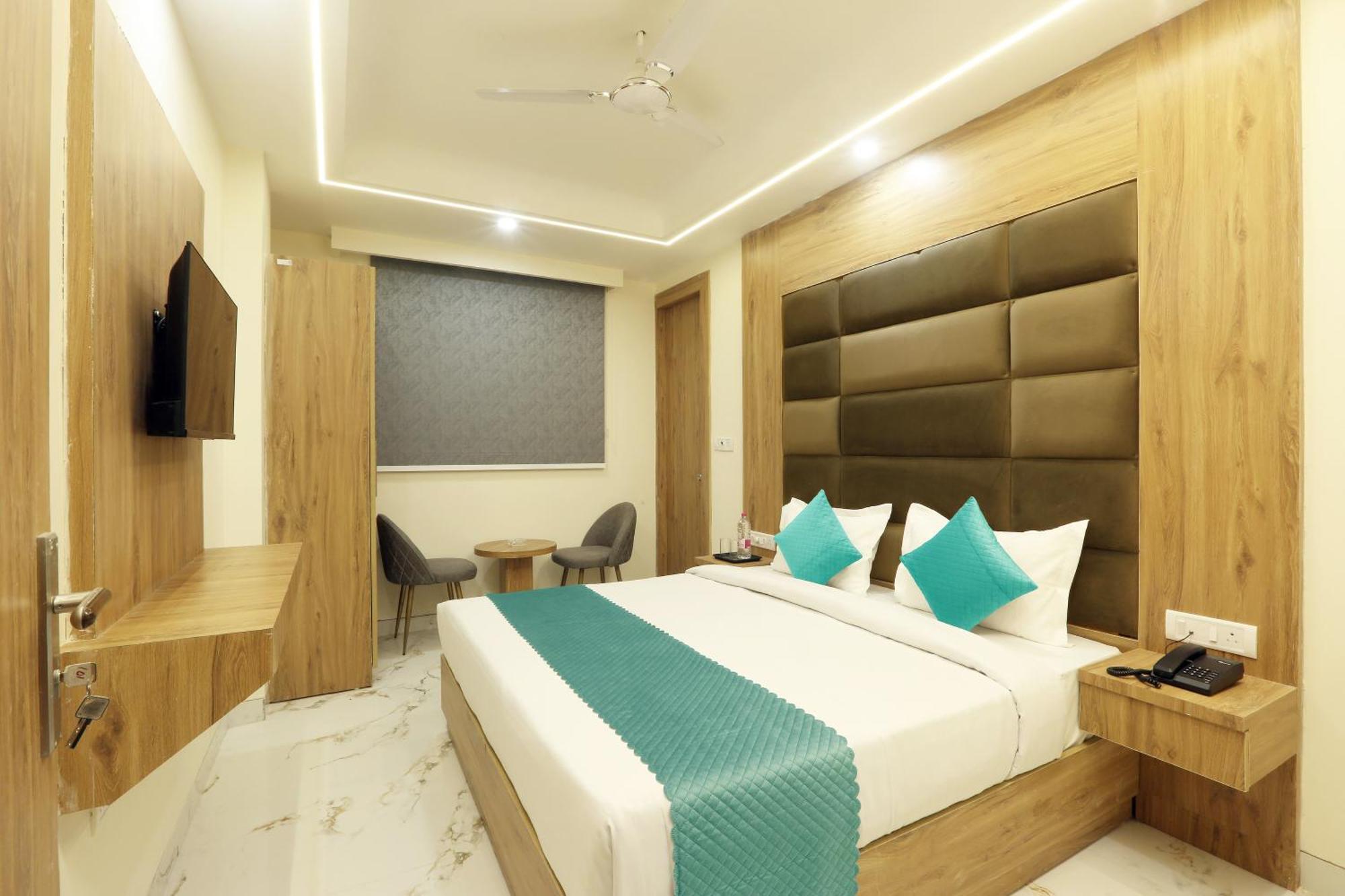 Hotel Luxe Manor Near Delhi Airport Nowe Delhi Zewnętrze zdjęcie