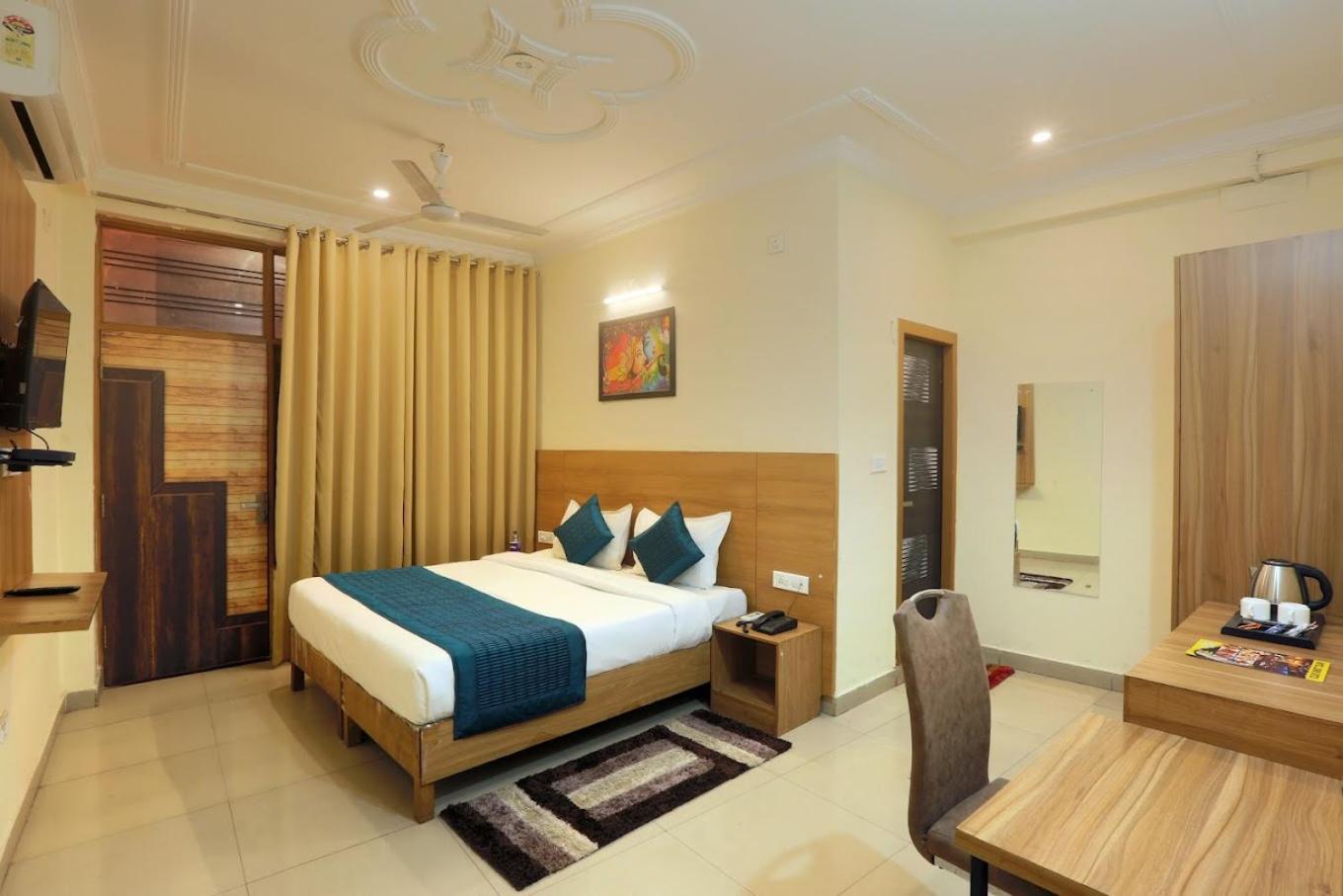 Hotel Luxe Manor Near Delhi Airport Nowe Delhi Zewnętrze zdjęcie