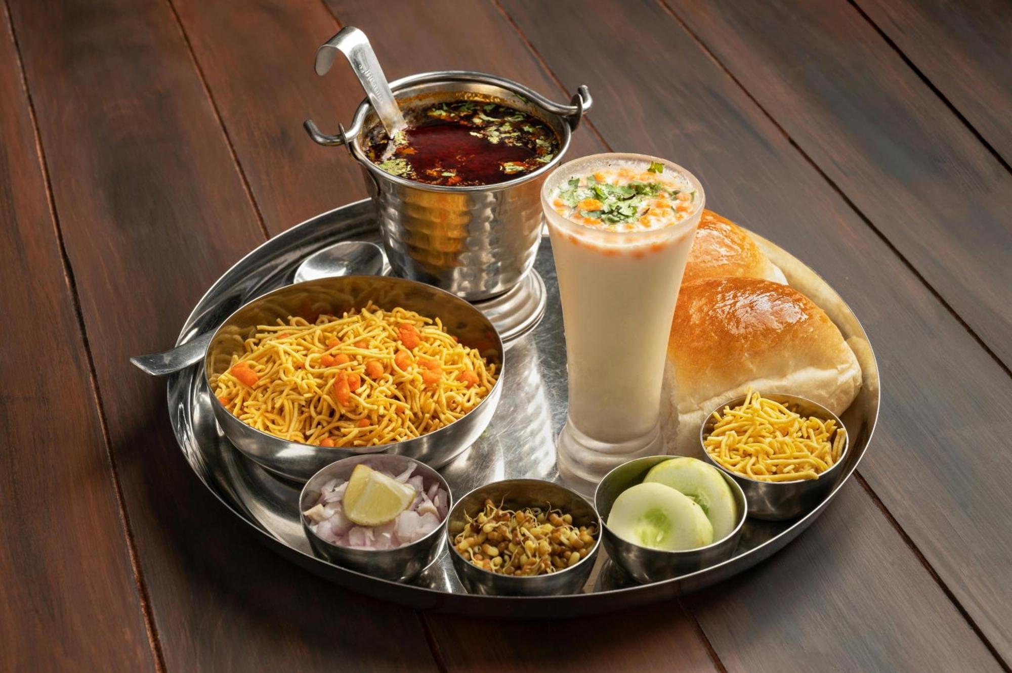 Hotel Luxe Manor Near Delhi Airport Nowe Delhi Zewnętrze zdjęcie