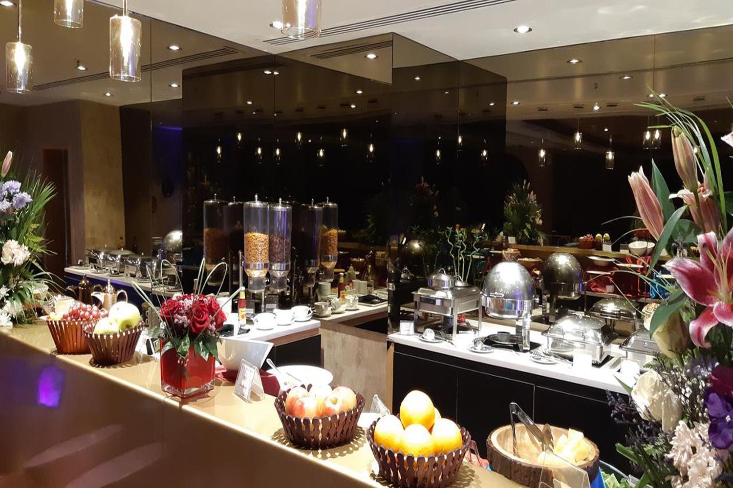 Hotel Luxe Manor Near Delhi Airport Nowe Delhi Zewnętrze zdjęcie
