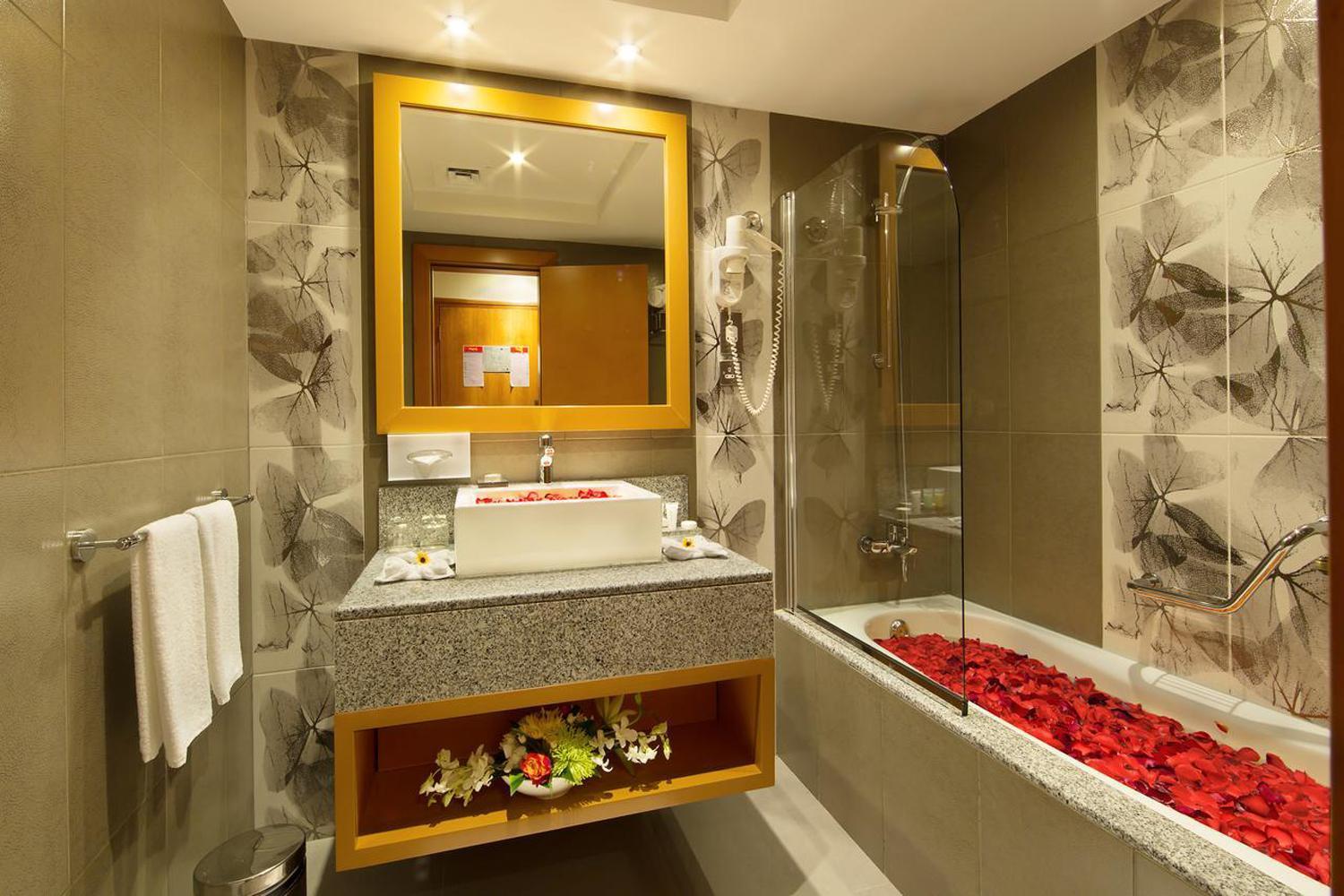Hotel Luxe Manor Near Delhi Airport Nowe Delhi Zewnętrze zdjęcie